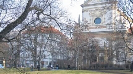 Жваві вулиці центру Праги мали б, за пропозиціями іменитих архітекторів, прикрасити парки та сади відпочинку