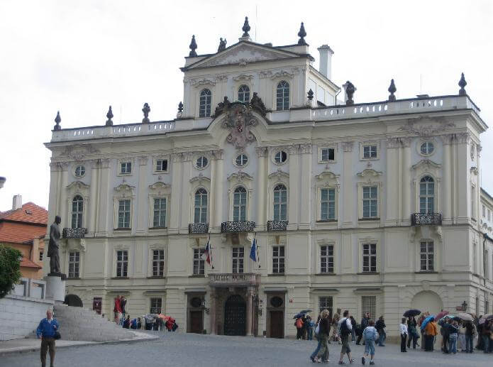 Штернберський палац