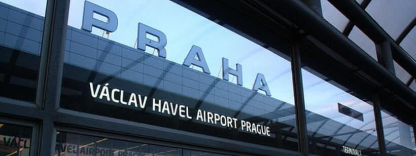 Літак в аеропорту Чехії знесло поривчастим вітром