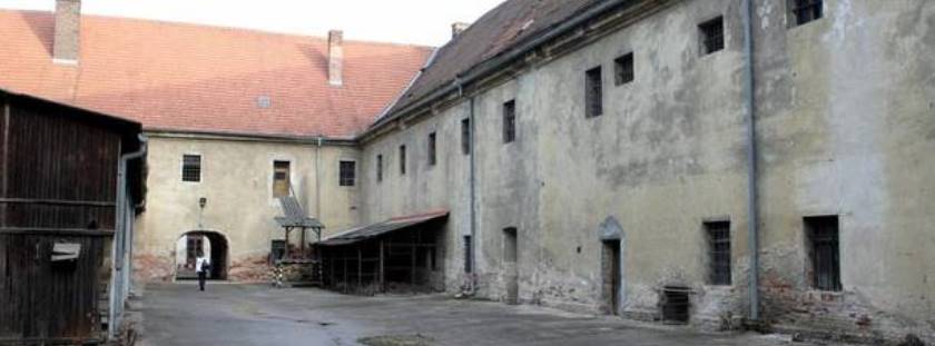 Зробити одну з в`язниць у Чехії центром мистецтва